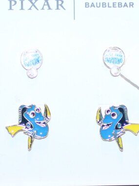 NWT BaubleBar Dori swimming post earrings. Darling!